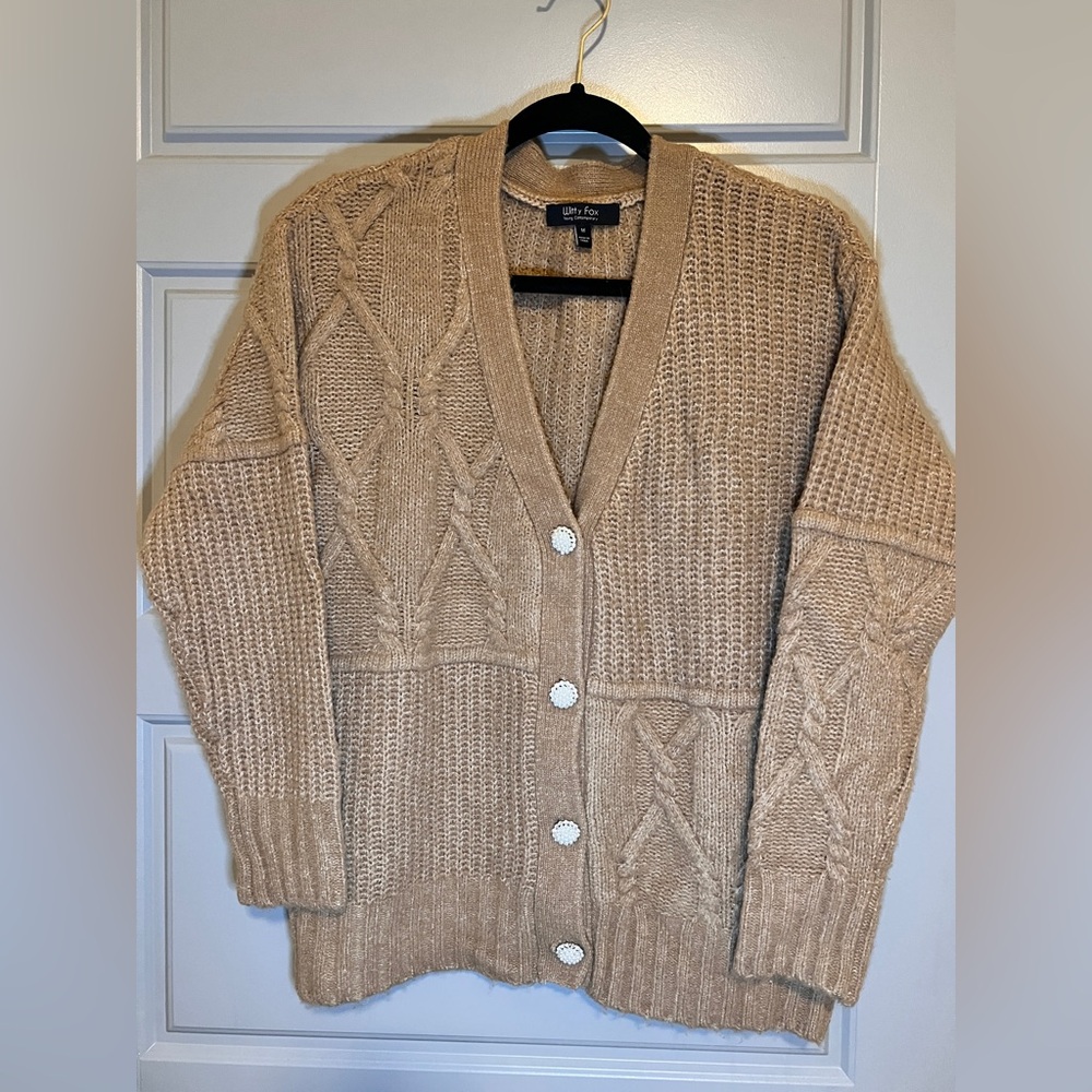 Brown cardigan with pearl buttons